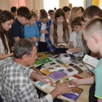 1 травня Ужгородський ліцей ім. Т.Г. Шевченка вітав у своїх стінах золотого письменника України Мирослава Дочинця
