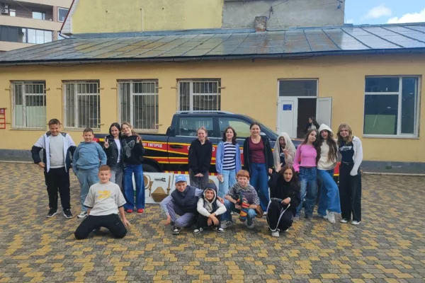 Зустріч учнів 2(6) класів з представниками Піротехнічного Підрозділу аварійно-рятувального загону спеціального призначення.