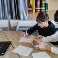 Успішний виступ команди Ужгородського ліцею ім. Т. Г. Шевченка на обласному відборі European Money Quiz 2026