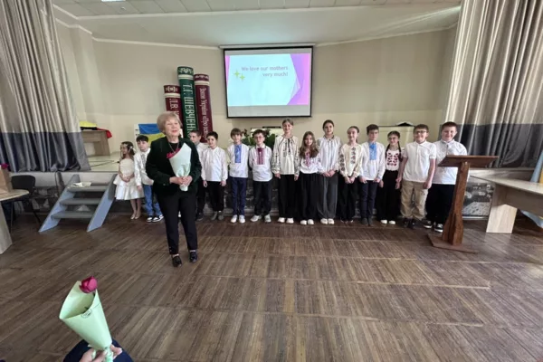 З любов’ю до найрідніших: святковий виступ напередодні Дня матері