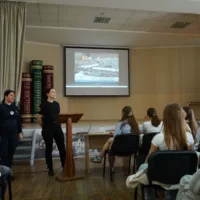 Обізнаність заради безпеки: лекція про небезпеку наркотиків для ліцеїстів